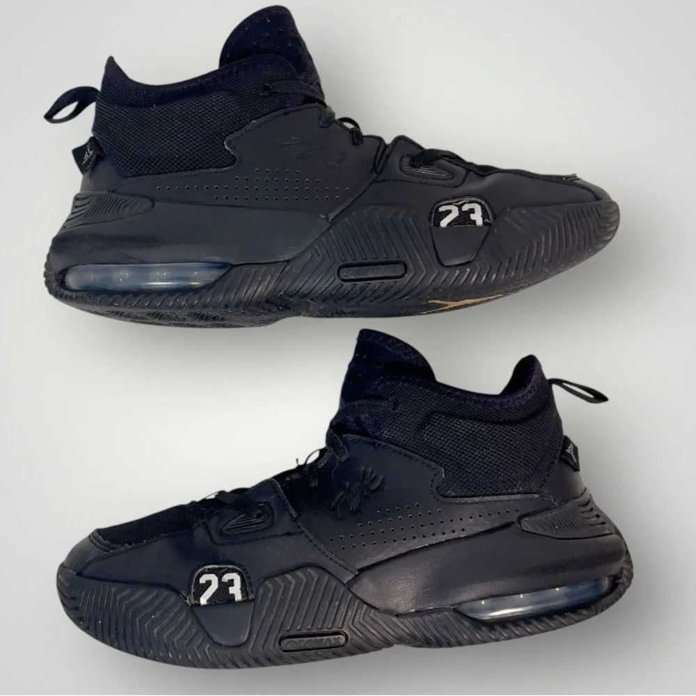 Jordan Stay Loyal 2 size 6Y